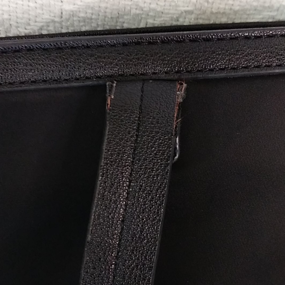 Tommy Hilfiger Quilted Black Gold Tote Bag - Picture 4 of 8
